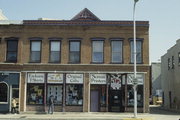 211 PEARL ST, a Commercial Vernacular tavern/bar, built in La Crosse, Wisconsin in 1874.