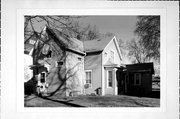 211-215 S 9TH ST, a Gabled Ell house, built in La Crosse, Wisconsin in 1858.
