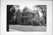 138 S 13TH ST, a Queen Anne house, built in La Crosse, Wisconsin in 1894.