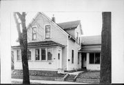 912 S 16TH ST 912 S 16TH ST, a Front Gabled house, built in La Crosse, Wisconsin in .