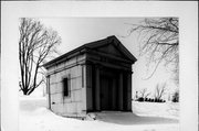 1407 La Crosse St. 1407 La Crosse St., a Neoclassical/Beaux Arts cemetery building/monument, built in La Crosse, Wisconsin in 1887.