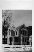 1231 PINE ST 1231 PINE ST, a Gabled Ell house, built in La Crosse, Wisconsin in .