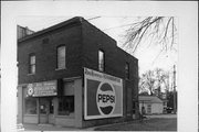 2356 SOUTH AVE, a Commercial Vernacular retail building, built in La Crosse, Wisconsin in .