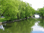 YAHARA RIVER PARKWAY YAHARA RIVER PARKWAY, a NA (unknown or not a building) park, built in Madison, Wisconsin in 1906.