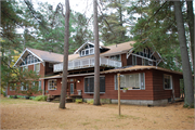 12976 RUTH VOSS LN, a Craftsman resort/health spa, built in Manitowish Waters, Wisconsin in 1924.