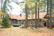 12984 RUTH VOSS LN, a Craftsman resort/health spa, built in Manitowish Waters, Wisconsin in 1919.