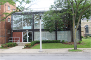 2121 W WISCONSIN AVE, a International Style small office building, built in Milwaukee, Wisconsin in 1954.