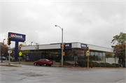 2537 W WISCONSIN AVE 2537 W WISCONSIN AVE, a Late-Modern bank/financial institution, built in Milwaukee, Wisconsin in 1967.