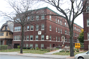 2029-2041 W WISCONSIN AVE, a Arts and Crafts apartment/condominium, built in Milwaukee, Wisconsin in 1914.