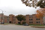 2801 W WISCONSIN AVE 2801 W WISCONSIN AVE, a Contemporary live-in care facility/sanitarium, built in Milwaukee, Wisconsin in 1969.