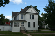 1437 MARKET ST, a Queen Anne house, built in La Crosse, Wisconsin in .