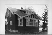 1327 West Ave S, a Side Gabled house, built in La Crosse, Wisconsin in .