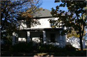 421 3RD AVE S, a American Foursquare house, built in Onalaska, Wisconsin in 1903.