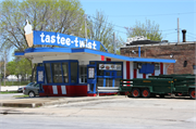 2378 N TEUTONIA AVE, a restaurant/supper club, built in Milwaukee, Wisconsin in 1956.