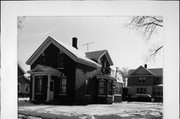 1401 WINNEBAGO ST, a Front Gabled house, built in La Crosse, Wisconsin in .