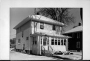 1511 WINNEBAGO ST 1511 WINNEBAGO ST, a American Foursquare house, built in La Crosse, Wisconsin in .