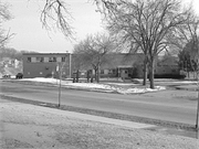 910 OAK FOREST DR, a Contemporary armory, built in Onalaska, Wisconsin in 1960.