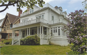 2704 N SHEPARD AVE, a Colonial Revival/Georgian Revival house, built in Milwaukee, Wisconsin in 1895.