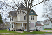 309 BROAD ST, a Queen Anne house, built in Menasha, Wisconsin in 1906.