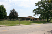 1103 S EAST AVE, a Contemporary school – elem/middle/jr high/high, built in Waukesha, Wisconsin in 1954.