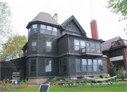 1228 SHERMAN AVE 1228 SHERMAN AVE, a Queen Anne house, built in Madison, Wisconsin in 1895.