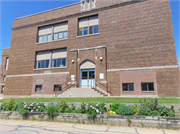 105 S CLINTON AVE AND 25 8TH ST, a Late Gothic Revival school – elem/middle/jr high/high, built in Clintonville, Wisconsin in 1918.