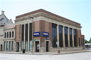 939 W HISTORIC MITCHELL ST 939 W HISTORIC MITCHELL ST, a Neoclassical/Beaux Arts bank/financial institution, built in Milwaukee, Wisconsin in 1920.