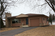 1222 10TH AVE W 1222 10TH AVE W, a Ranch house, built in Ashland, Wisconsin in 1956.