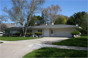 411 COOK ST, a Ranch house, built in De Pere, Wisconsin in 1952.
