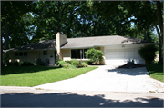 843 E ST FRANCIS RD, a Ranch house, built in De Pere, Wisconsin in 1955.