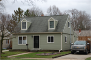 2533 MYRTLE ST 2533 MYRTLE ST, a Side Gabled house, built in Madison, Wisconsin in 1947.