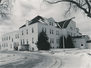 500 E VETERANS ST, a elementary, middle, jr.high, or high, built in Tomah, Wisconsin in 1915.