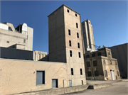 1025 S 7TH ST 1025 S 7TH ST, a Astylistic Utilitarian Building industrial bldg/manufacturing facility, built in Manitowoc, Wisconsin in 1918.