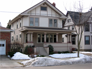 438 N BALDWIN ST, a Craftsman house, built in Madison, Wisconsin in 1916.