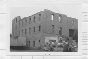 BREWERY ST, N SIDE, AT BEND IN RD, a Astylistic Utilitarian Building brewery/distillery/winery, built in Highland, Wisconsin in 1901.