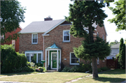 1413 North Ave, a Side Gabled house, built in Sheboygan, Wisconsin in 1941.