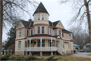 323 MULBERRY ST, a Queen Anne house, built in Lake Mills, Wisconsin in 1893.
