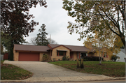2366 N MENOMONEE RIVER PKWY 2366 N MENOMONEE RIVER PKWY, a Ranch house, built in Wauwatosa, Wisconsin in 1948.
