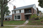 9604 HARDING BLVD 9604 HARDING BLVD, a Colonial Revival/Georgian Revival house, built in Wauwatosa, Wisconsin in 1937.