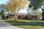 2632 N 81ST ST, a Ranch house, built in Wauwatosa, Wisconsin in 1960.