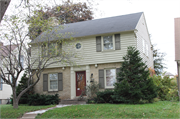 2640 N 67th Street, a Colonial Revival/Georgian Revival house, built in Wauwatosa, Wisconsin in 1937.