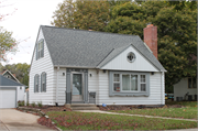 2153 N 72nd Street 2153 N 72nd Street, a Side Gabled house, built in Wauwatosa, Wisconsin in 1940.