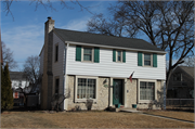 9218 Beverly Place, a Colonial Revival/Georgian Revival house, built in Wauwatosa, Wisconsin in 1941.