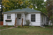 109 13TH ST SE, a One Story Cube house, built in Menomonie, Wisconsin in 1941.