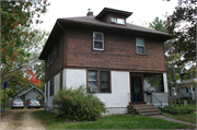 614 11TH ST E, a Two Story Cube, built in Menomonie, Wisconsin in 1910.