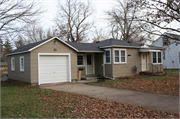 1500 WILSON ST NE, a Ranch house, built in Menomonie, Wisconsin in 1949.