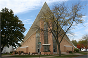 910 WILSON AVE, a Contemporary church, built in Menomonie, Wisconsin in 1965.