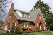 816 STEWART AVE 816 STEWART AVE, a English Revival Styles house, built in Wausau, Wisconsin in 1936.