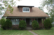 108 E ROSS AVE 108 E ROSS AVE, a Bungalow house, built in Wausau, Wisconsin in 1925.