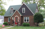 207 EAU CLAIRE BLVD 207 EAU CLAIRE BLVD, a English Revival Styles house, built in Wausau, Wisconsin in 1937.